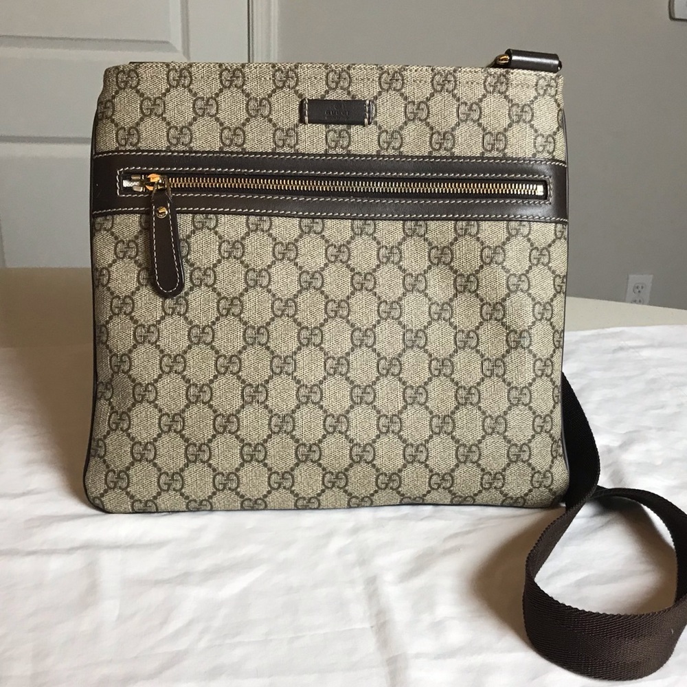 Authentic Gucci Crossbody bag